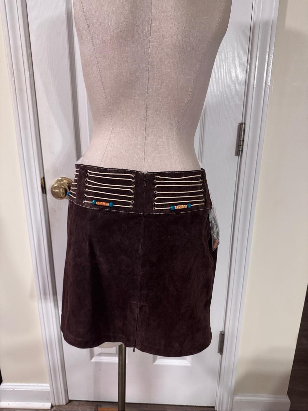 Vintage Y2K Wilsons Leather Maxima Brown Suede Lace Up Western Skirt Sz 12 Boho - Picture 4 of 15